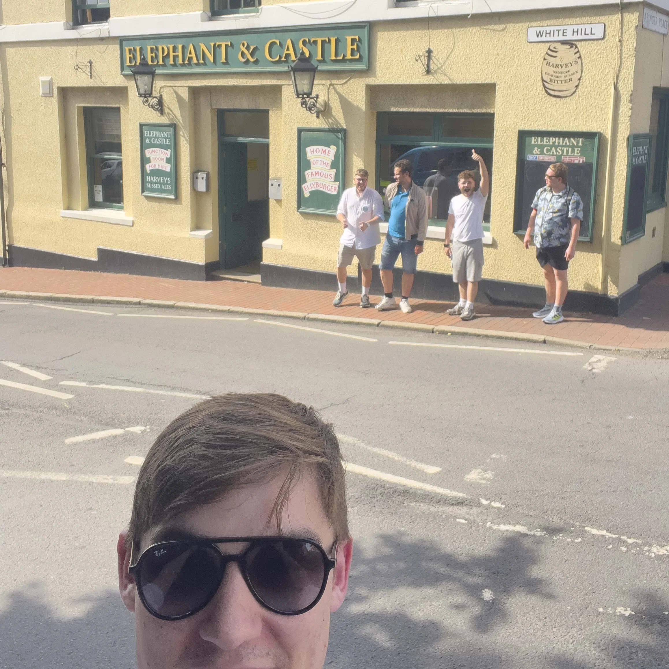 {{SECTION_3_IMAGE_ALT}}